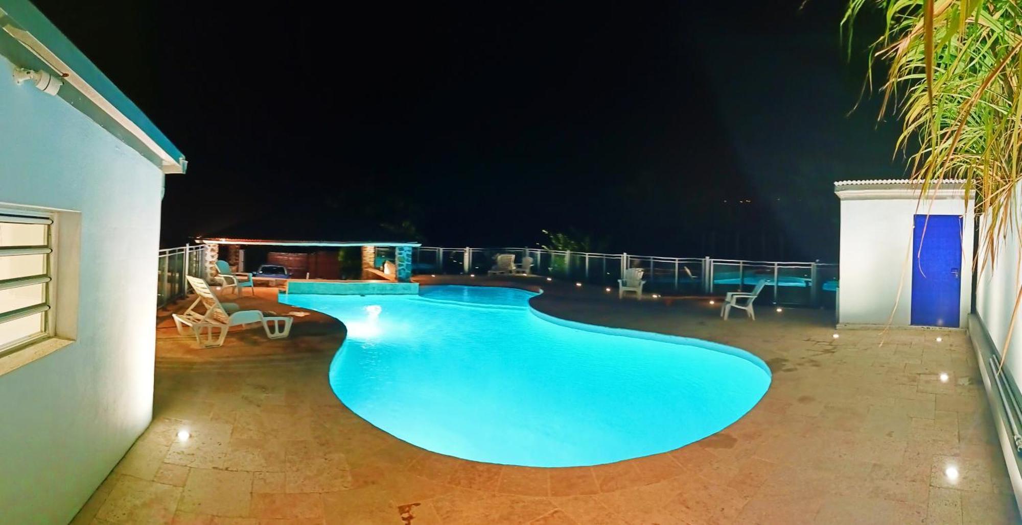 Maison Les Cocotiers De Plaiz'Anse Petite Île Esterno foto